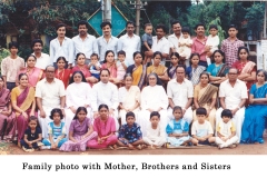 34 family photo with Mother, Brothers and Sisters copy